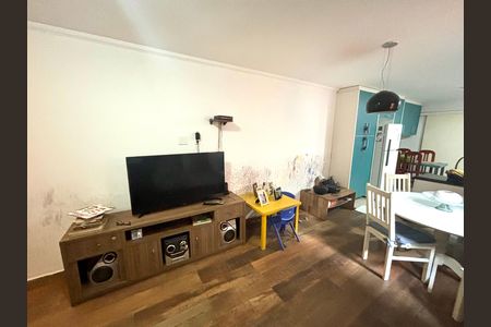 Casa para alugar com 200m², 3 quartos e 4 vagas Casa para alugar com 200m², 3 quartos e 4 vagasSala