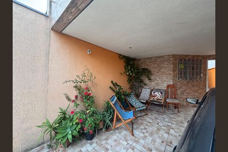 Casa para alugar com 200m², 3 quartos e 4 vagas Casa para alugar com 200m², 3 quartos e 4 vagasGaragem