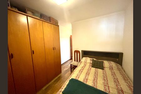 Casa para alugar com 200m², 3 quartos e 4 vagas Casa para alugar com 200m², 3 quartos e 4 vagasQuarto 4