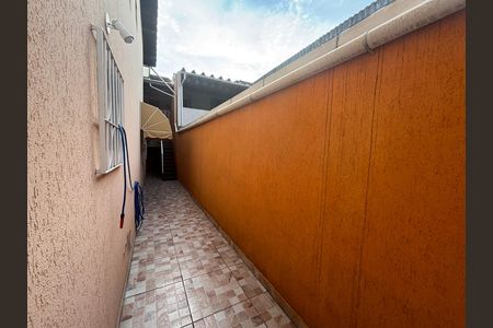 Casa para alugar com 200m², 3 quartos e 4 vagas Casa para alugar com 200m², 3 quartos e 4 vagasQuintal