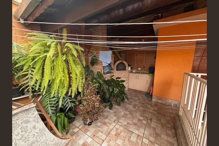 Casa para alugar com 200m², 3 quartos e 4 vagas Casa para alugar com 200m², 3 quartos e 4 vagasÁrea comum - Churrasqueira