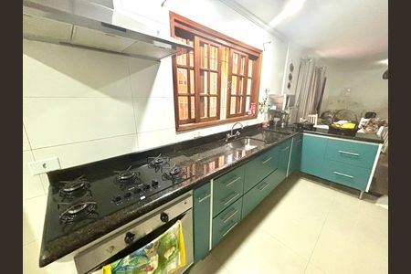 Casa para alugar com 200m², 3 quartos e 4 vagas Casa para alugar com 200m², 3 quartos e 4 vagasCozinha