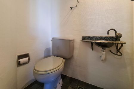 Lavabo de apartamento para alugar com 1 quarto, 57m² em Pinheiros, São Paulo
