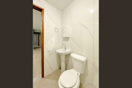 Casa para alugar com 55m², 2 quartos e sem vagaBanheiro