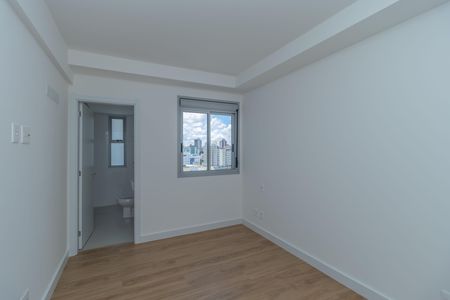 Quarto Suíte  de apartamento à venda com 3 quartos, 79m² em Sagrada Família, Belo Horizonte