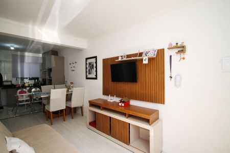 Casa de condomínio para alugar com 52m², 2 quartos e 2 vagasSala