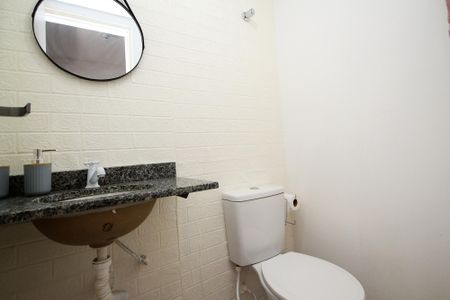 Casa de condomínio para alugar com 52m², 2 quartos e 2 vagasLavabo