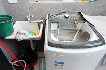 Casa de condomínio para alugar com 52m², 2 quartos e 2 vagasLavanderia