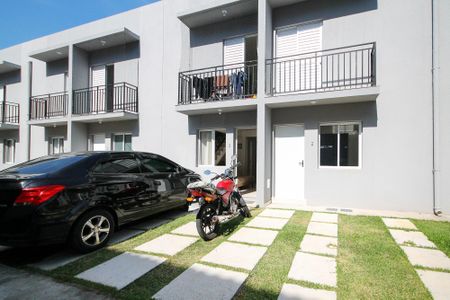 Casa de condomínio para alugar com 52m², 2 quartos e 2 vagasFachada Casa