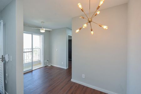 Sala de apartamento para alugar com 2 quartos, 53m² em Vila Isa, São Paulo