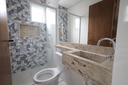 Apartamento à venda com 58m², 2 quartos e 1 vaga Apartamento à venda com 58m², 2 quartos e 1 vagaBanheiro