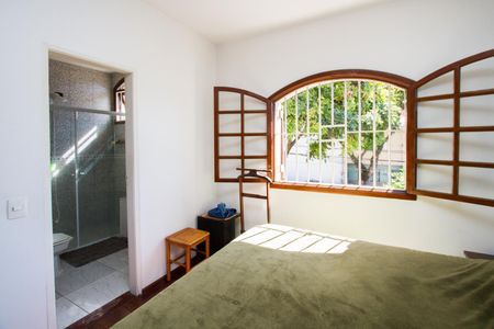 Casa à venda com 3 quartos, 152m² em Parque Colonial, São Paulo