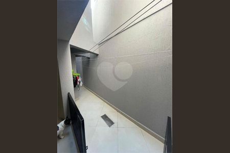 Casa à venda com 3 quartos, 275m² em Vila Irmaos Arnoni, São Paulo