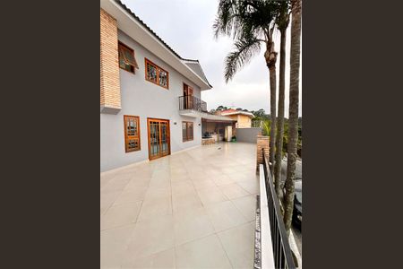 Casa à venda com 3 quartos, 275m² em Vila Irmaos Arnoni, São Paulo
