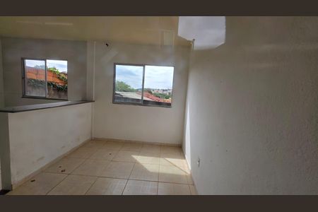 Casa à venda com 192m², 4 quartos e 2 vagas