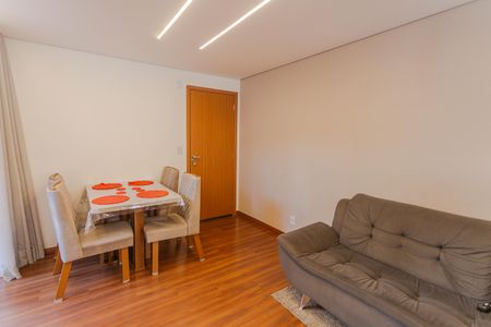 Apartamento à venda com 62m², 2 quartos e 1 vaga Apartamento à venda com 62m², 2 quartos e 1 vagaSala