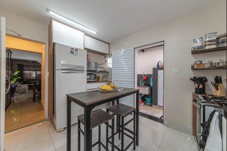 Casa à venda com 285m², 3 quartos e 2 vagas Casa à venda com 285m², 3 quartos e 2 vagasCozinha