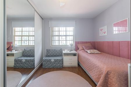 Casa à venda com 285m², 3 quartos e 2 vagas Casa à venda com 285m², 3 quartos e 2 vagasQuarto 2