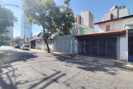 Casa à venda com 285m², 3 quartos e 2 vagas Casa à venda com 285m², 3 quartos e 2 vagasFachada