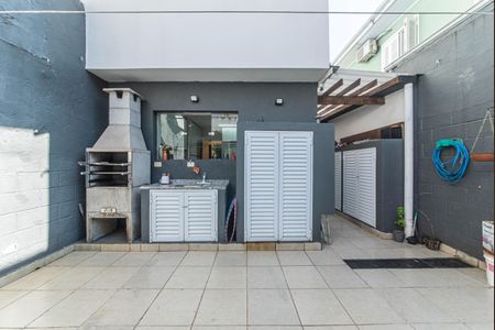 Casa à venda com 285m², 3 quartos e 2 vagas Casa à venda com 285m², 3 quartos e 2 vagasQuintal - Churrasqueira
