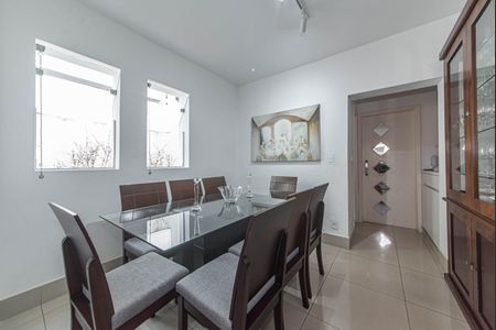 Casa à venda com 285m², 3 quartos e 2 vagas Casa à venda com 285m², 3 quartos e 2 vagasQuarto 1