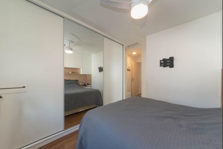 Casa à venda com 285m², 3 quartos e 2 vagas Casa à venda com 285m², 3 quartos e 2 vagasSuíte
