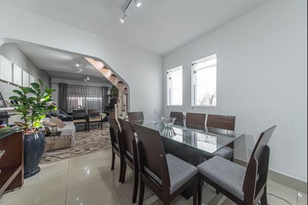 Casa à venda com 285m², 3 quartos e 2 vagas Casa à venda com 285m², 3 quartos e 2 vagasQuarto 1