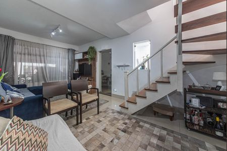 Casa à venda com 285m², 3 quartos e 2 vagas Casa à venda com 285m², 3 quartos e 2 vagasSala