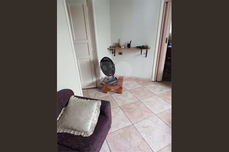 Casa à venda com 6 quartos, 230m² em Vila Gustavo, São Paulo