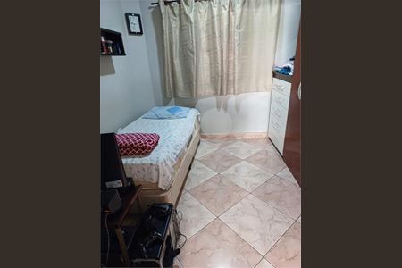 Casa à venda com 6 quartos, 230m² em Vila Gustavo, São Paulo