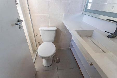 Apartamento à venda com 69m², 3 quartos e 2 vagasBanheiro da suíte 