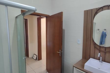 Casa para alugar com 300m², 6 quartos e 2 vagasBanheiro 2