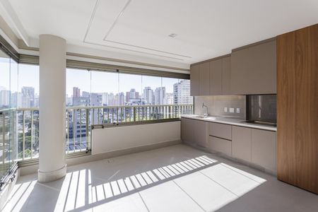 Sala de apartamento para alugar com 3 quartos, 145m² em Indianópolis, São Paulo