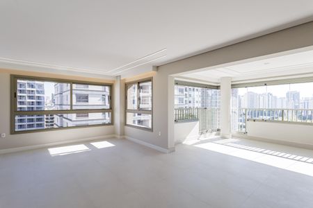 Sala de apartamento para alugar com 3 quartos, 145m² em Indianópolis, São Paulo