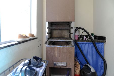 Apartamento para alugar com 54m², 2 quartos e 1 vaga Apartamento para alugar com 54m², 2 quartos e 1 vagaSacada