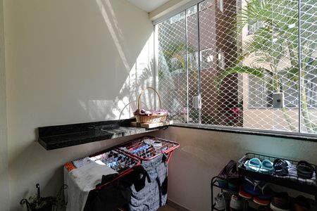 Apartamento para alugar com 54m², 2 quartos e 1 vaga Apartamento para alugar com 54m², 2 quartos e 1 vagaSacada
