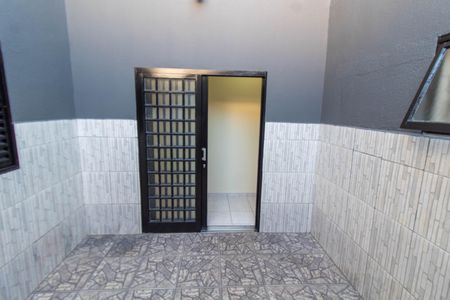 Casa à venda com 166m², 3 quartos e 2 vagas Casa à venda com 166m², 3 quartos e 2 vagasÁREA DE LUZ