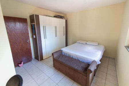 Casa à venda com 166m², 3 quartos e 2 vagas Casa à venda com 166m², 3 quartos e 2 vagasSUITE