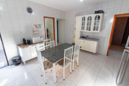 Casa à venda com 166m², 3 quartos e 2 vagas Casa à venda com 166m², 3 quartos e 2 vagasCOZINHA