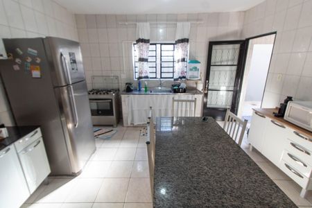 Casa à venda com 166m², 3 quartos e 2 vagas Casa à venda com 166m², 3 quartos e 2 vagasCOZINHA