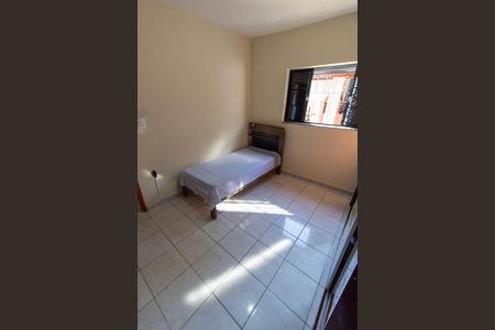 Casa à venda com 166m², 3 quartos e 2 vagas Casa à venda com 166m², 3 quartos e 2 vagasQUARTO 2