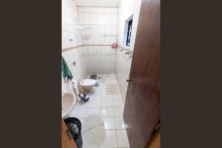 Casa à venda com 166m², 3 quartos e 2 vagas Casa à venda com 166m², 3 quartos e 2 vagasBANHEIRO SOCIAL