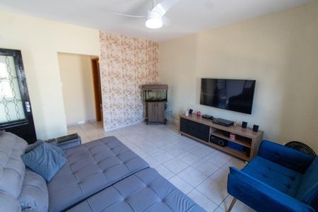 Casa à venda com 166m², 3 quartos e 2 vagas Casa à venda com 166m², 3 quartos e 2 vagasSALA