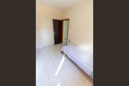 Casa à venda com 166m², 3 quartos e 2 vagas Casa à venda com 166m², 3 quartos e 2 vagasQUARTO 2