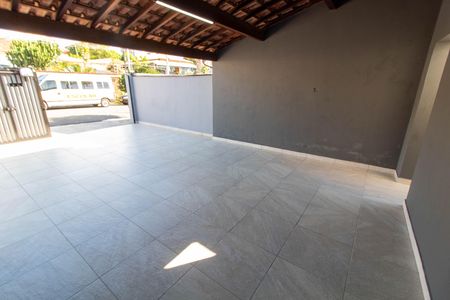 Casa à venda com 166m², 3 quartos e 2 vagas Casa à venda com 166m², 3 quartos e 2 vagasGARAGEM