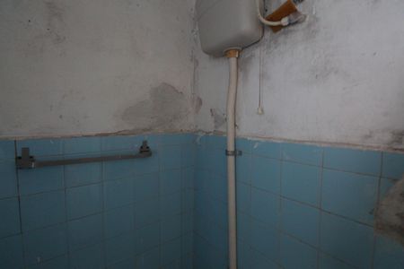 Banheiro de casa para alugar com 1 quarto, 30m² em Vila Sabrina, São Paulo