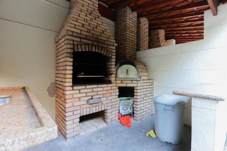 Apartamento à venda com 60m², 2 quartos e 1 vaga Apartamento à venda com 60m², 2 quartos e 1 vagaÁrea comum - Churrasqueira 2
