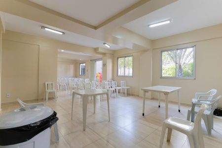 Apartamento à venda com 60m², 2 quartos e 1 vaga Apartamento à venda com 60m², 2 quartos e 1 vagaÁrea comum - Salão de festas