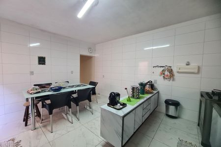 Casa para alugar com 115m², 2 quartos e 2 vagas Casa para alugar com 115m², 2 quartos e 2 vagasCozinha