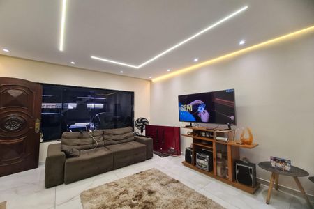 Casa para alugar com 115m², 2 quartos e 2 vagas Casa para alugar com 115m², 2 quartos e 2 vagasSala